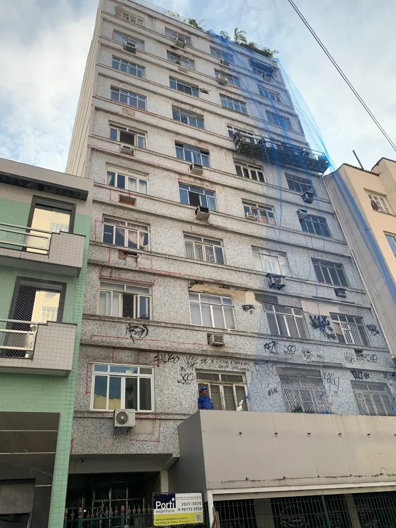 Edifício Serro Azul