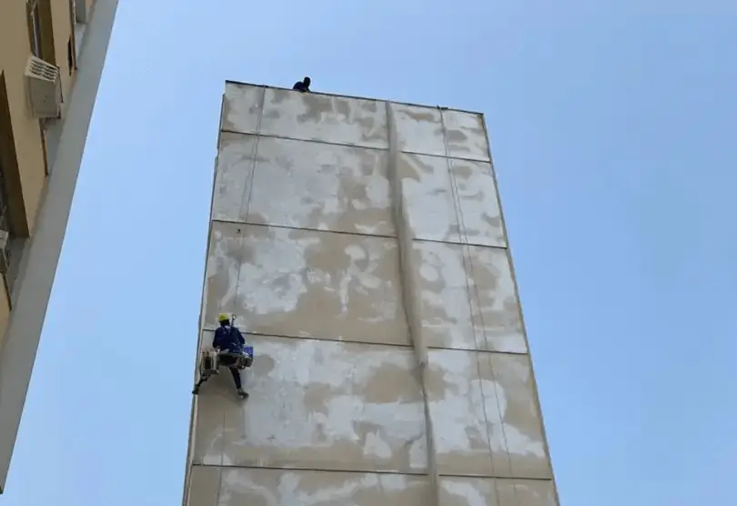 Sinais Iniciais de Deterioração em Fachadas Prediais: Como Detectar Antes que o Estrago Cresça